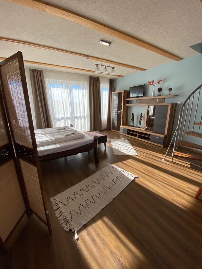 Platan Apartmanhaz Balatongyörök 외부 사진