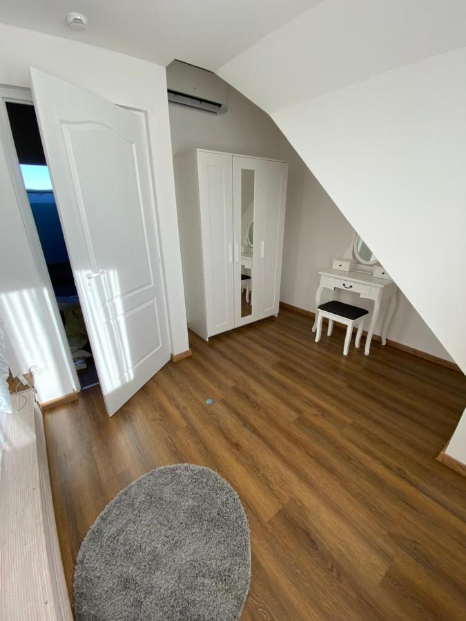 Platan Apartmanhaz Balatongyörök 외부 사진