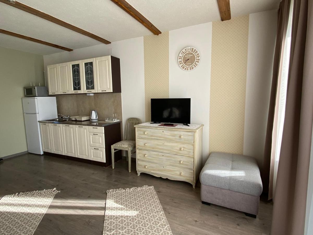 Platan Apartmanhaz Balatongyörök 외부 사진