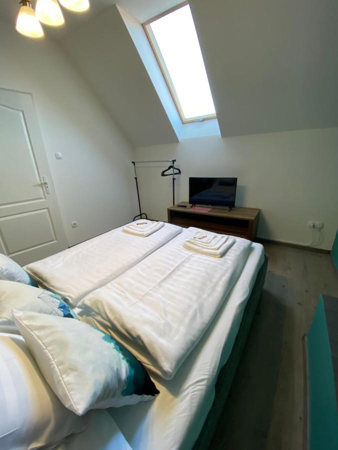 Platan Apartmanhaz Balatongyörök 외부 사진
