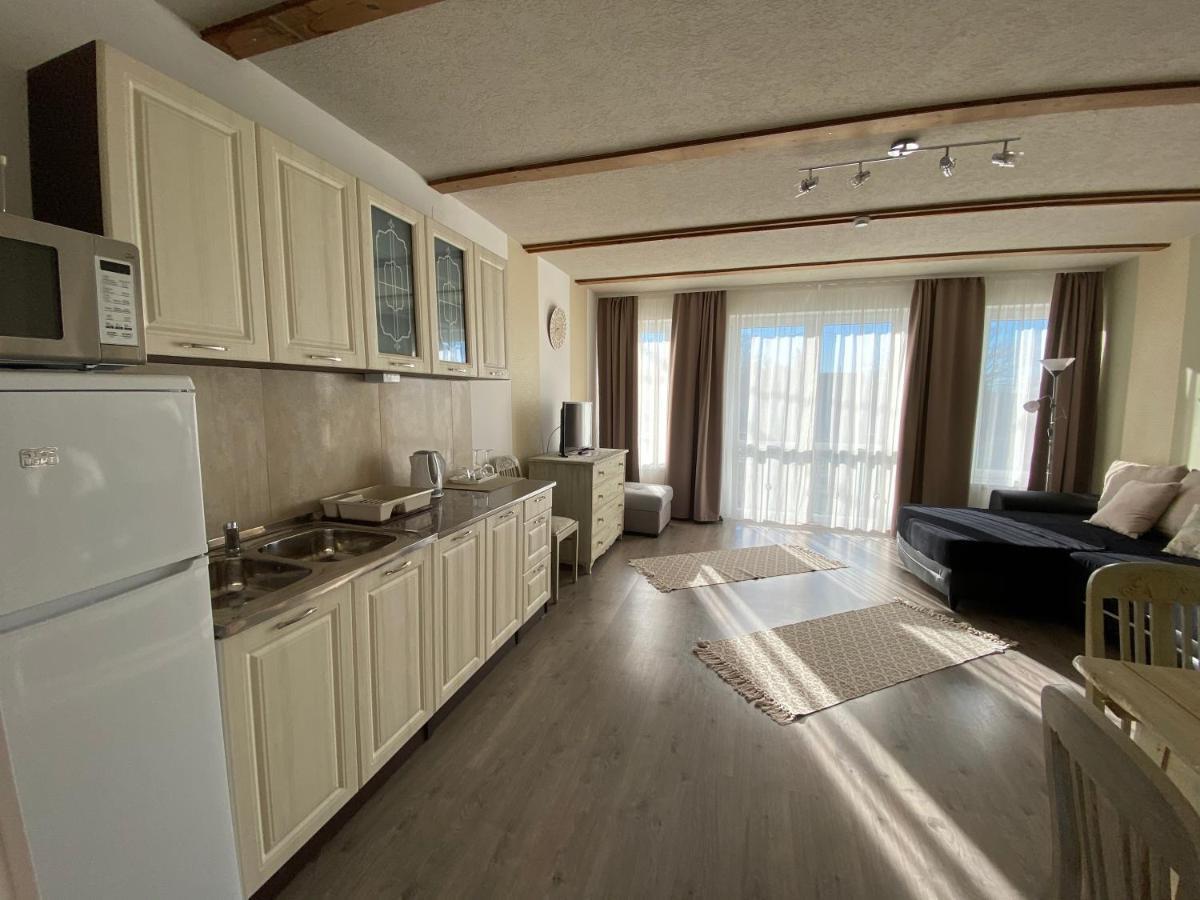 Platan Apartmanhaz Balatongyörök 외부 사진