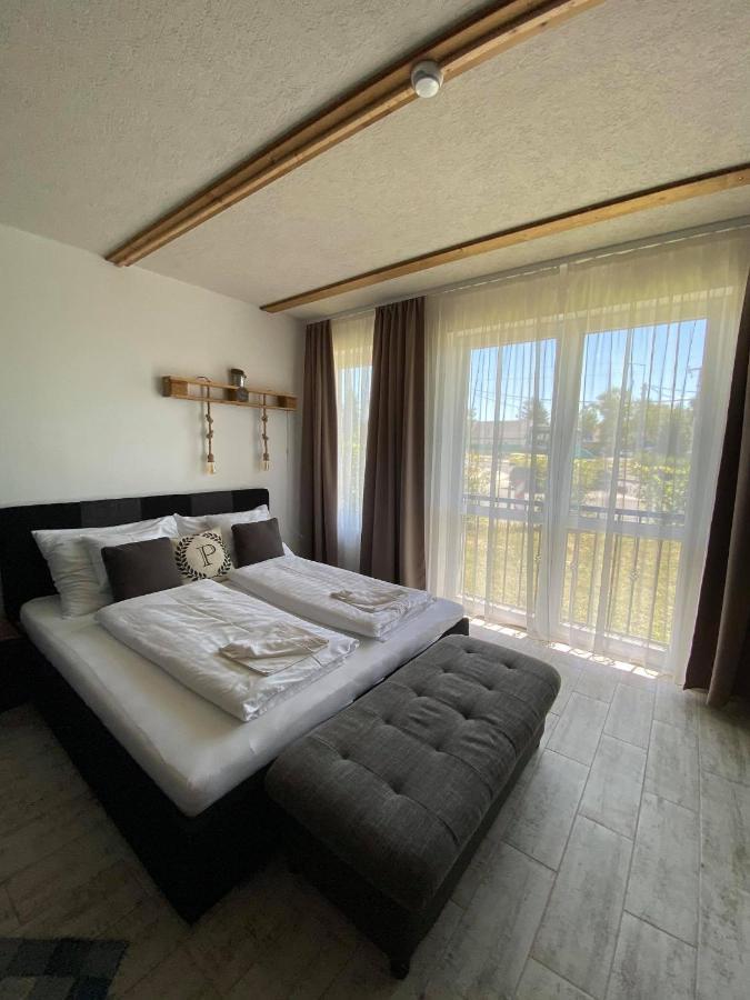 Platan Apartmanhaz Balatongyörök 외부 사진