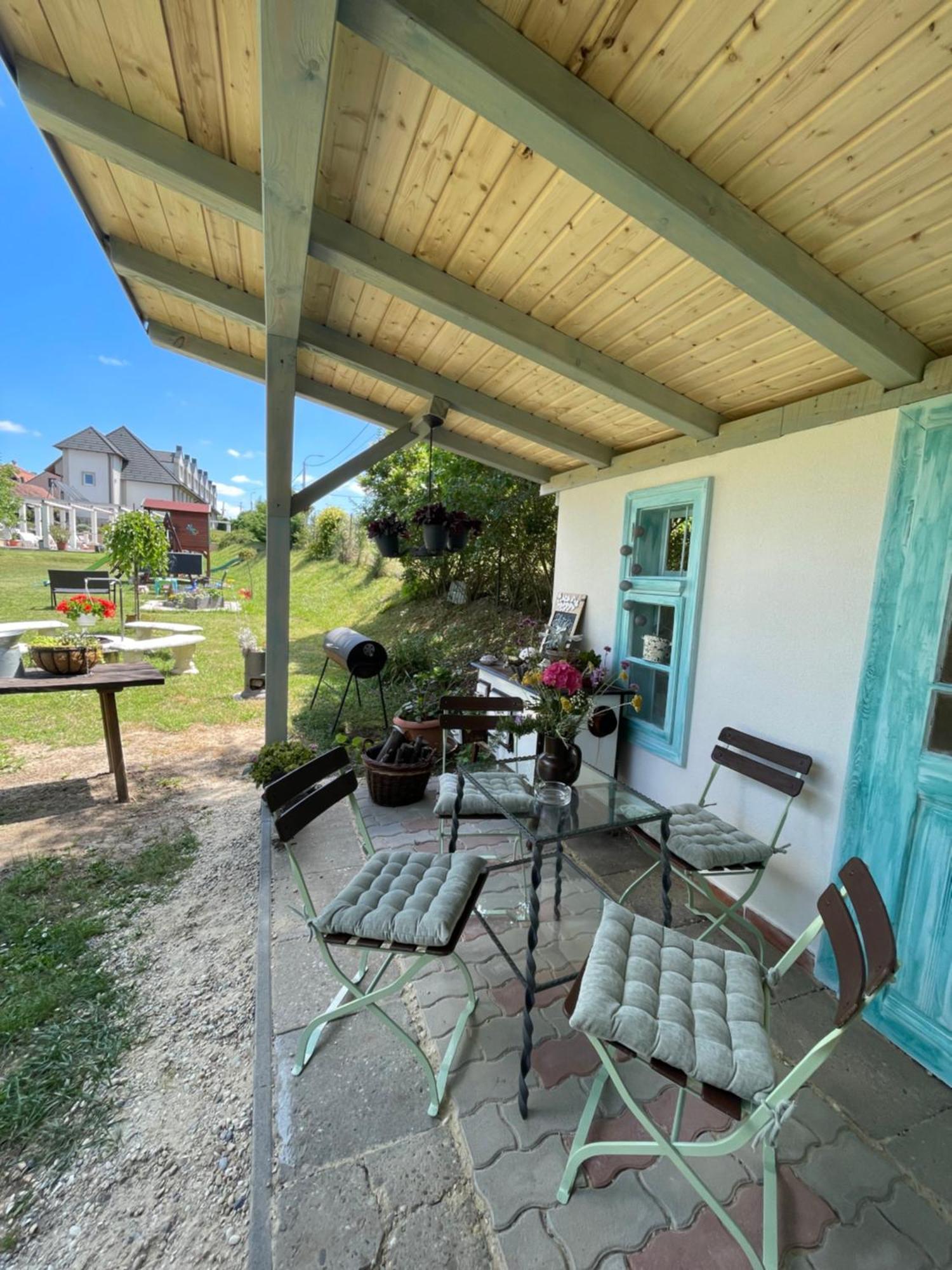 Platan Apartmanhaz Balatongyörök 외부 사진