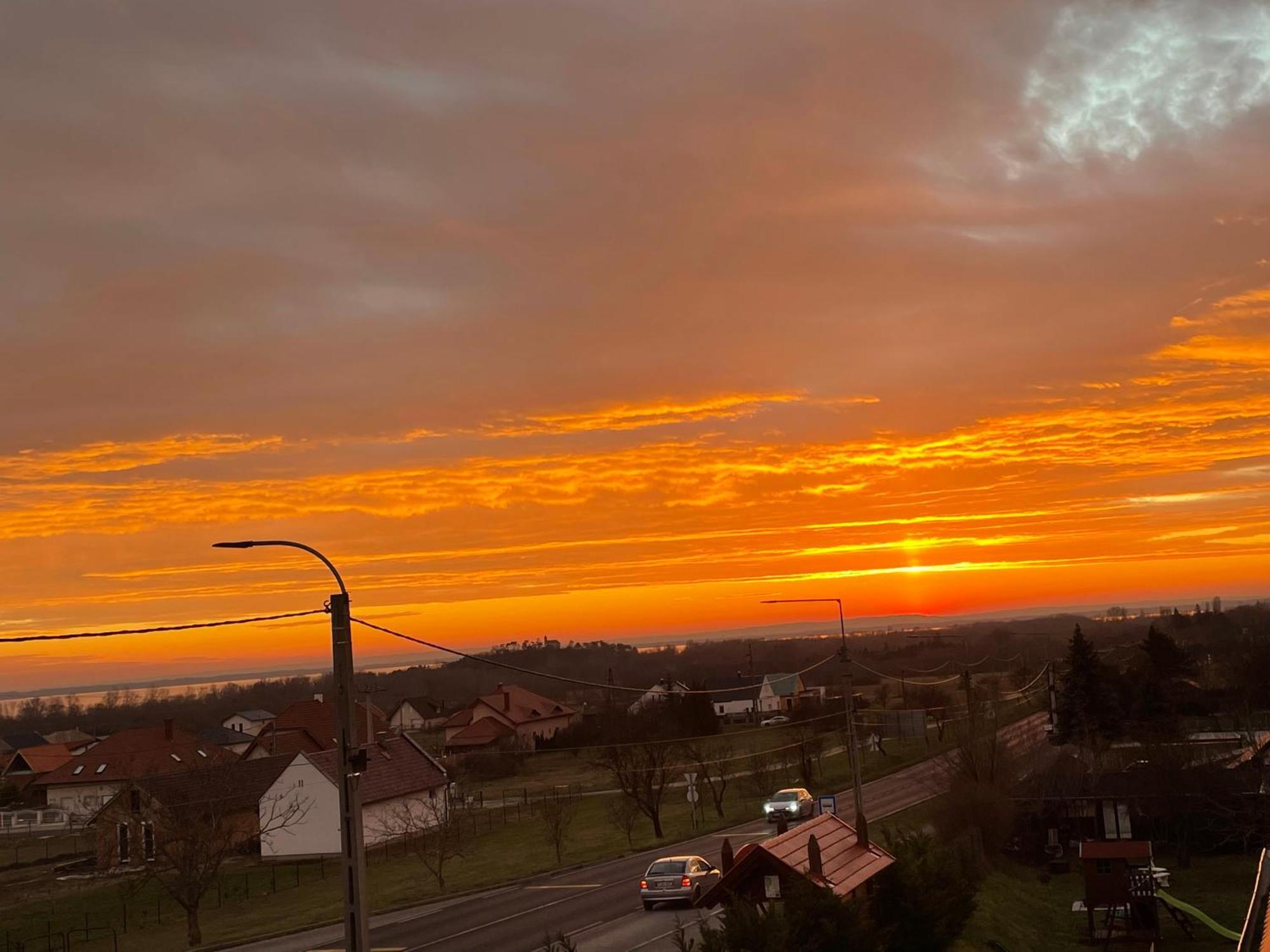 Platan Apartmanhaz Balatongyörök 외부 사진