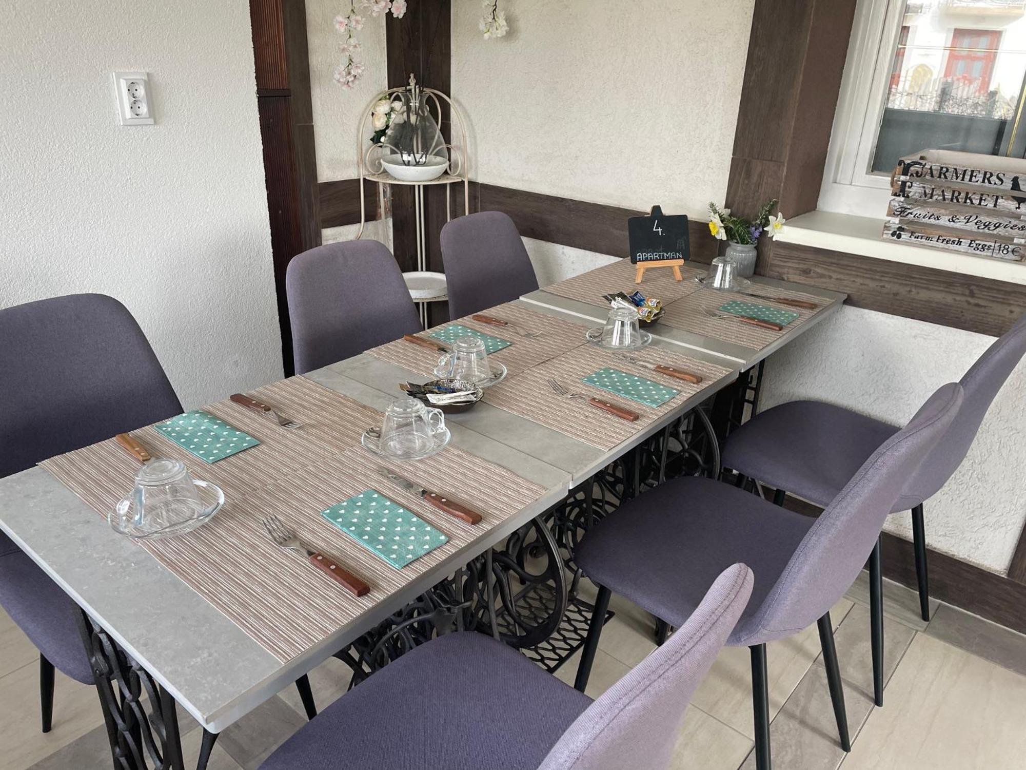 Platan Apartmanhaz Balatongyörök 외부 사진